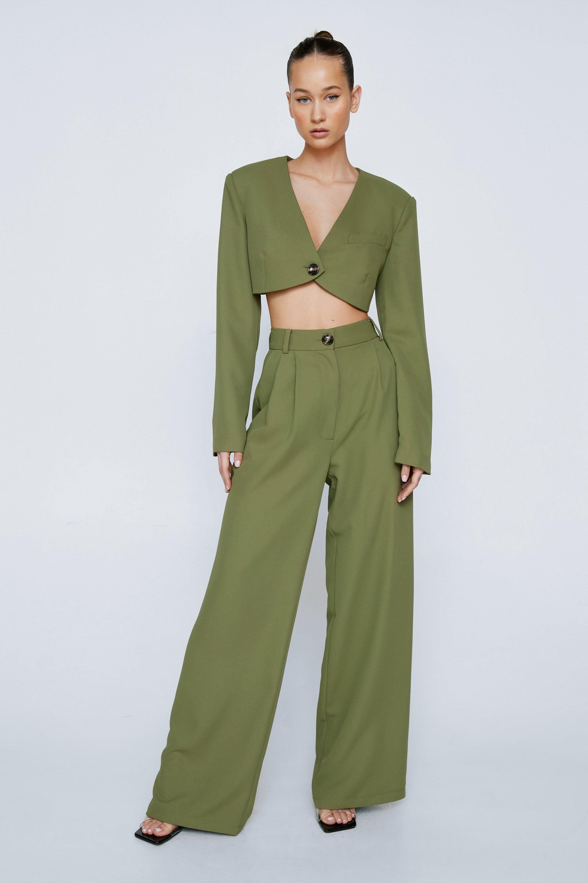 Curved Hem Cropped Blazer | Nasty Gal