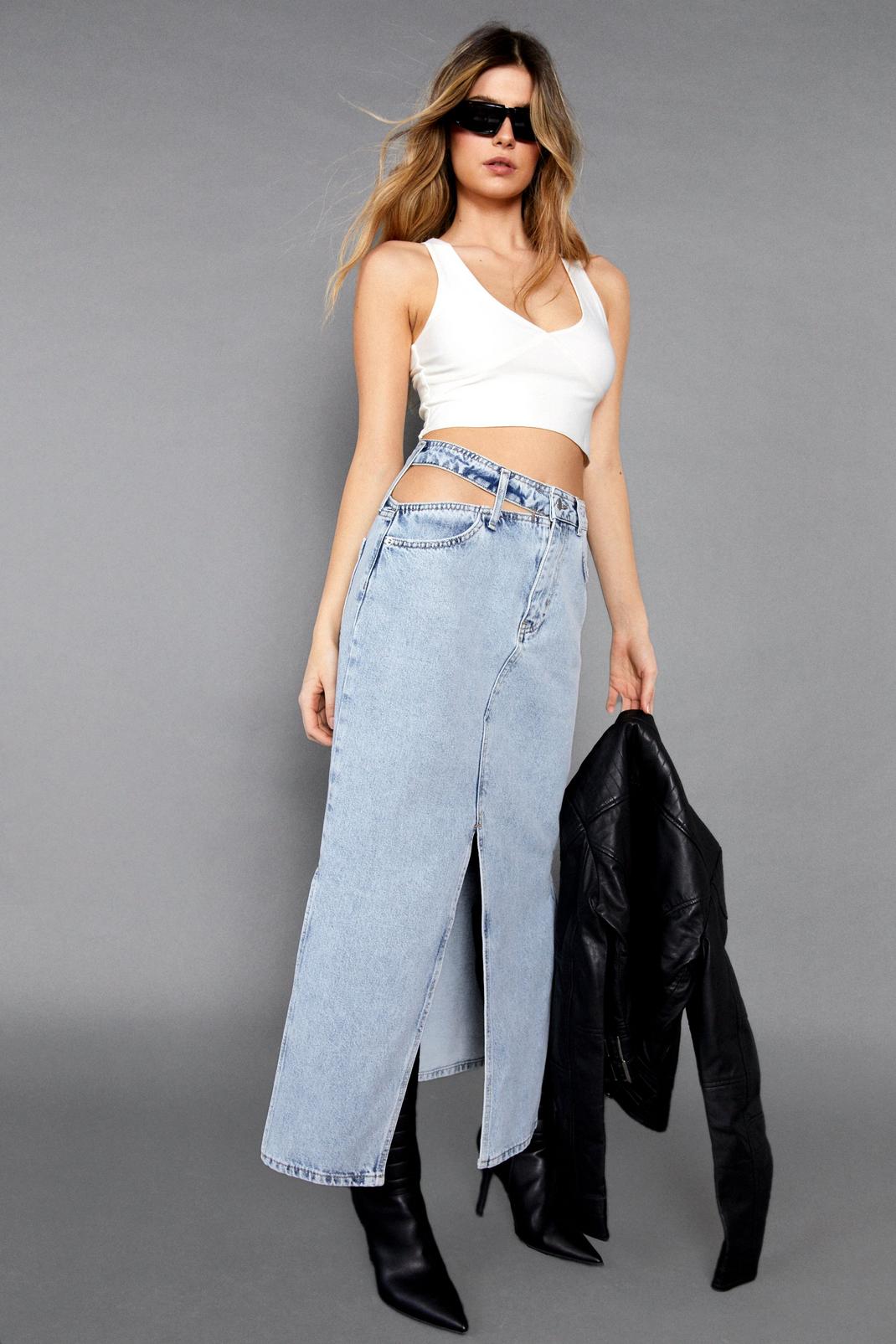 Guys the double waistband + cut out jeans are back in stock on