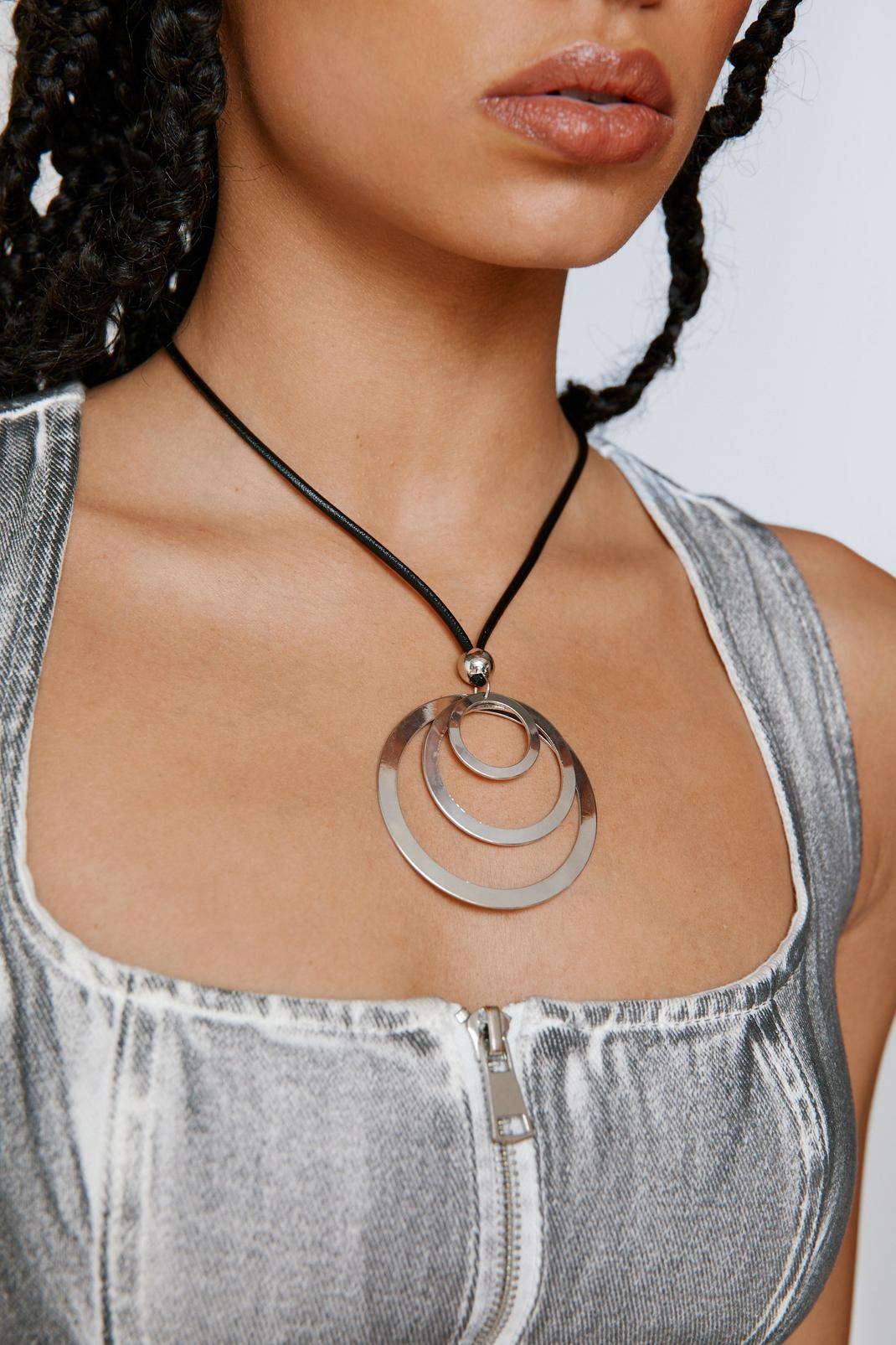 Silver Triple Circle Rope Necklace image number 1