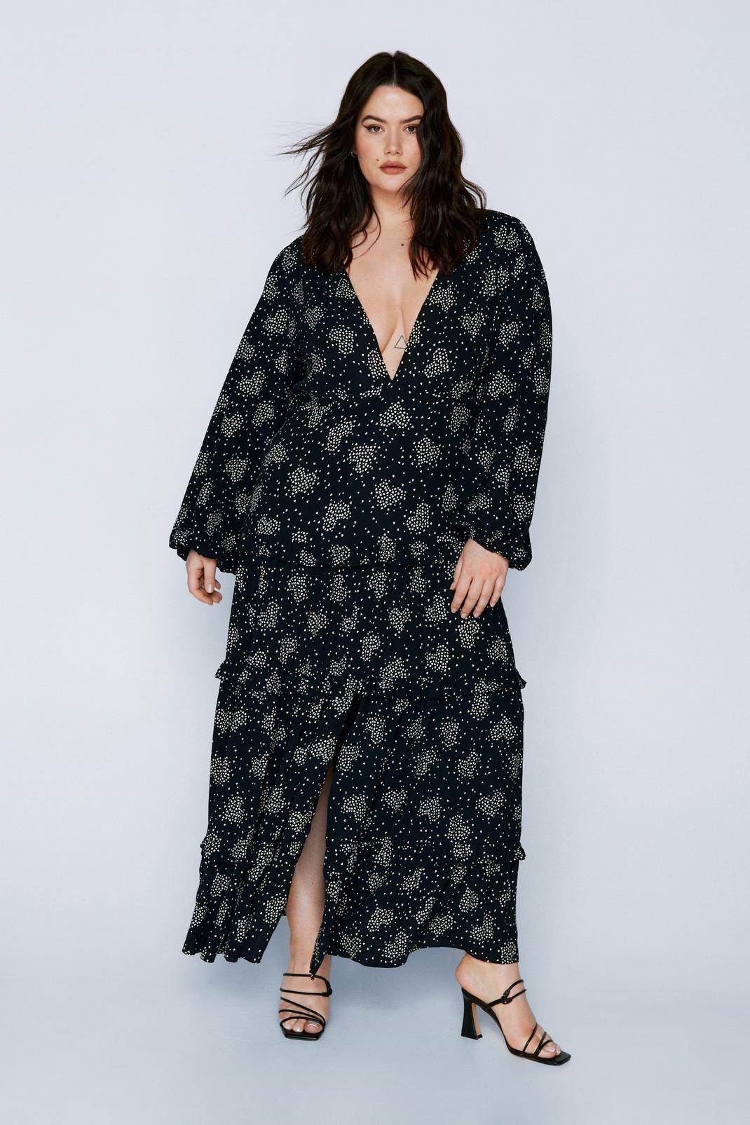 Black Plus Size Heart Tiered Maxi Dress image number 1