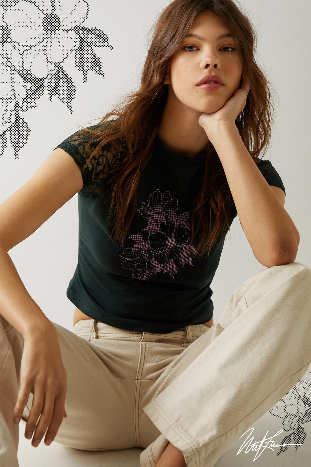 Nasty Gal x Nick Fierro - T-shirt à motif fleuri et manches dentelle , Green image number 1