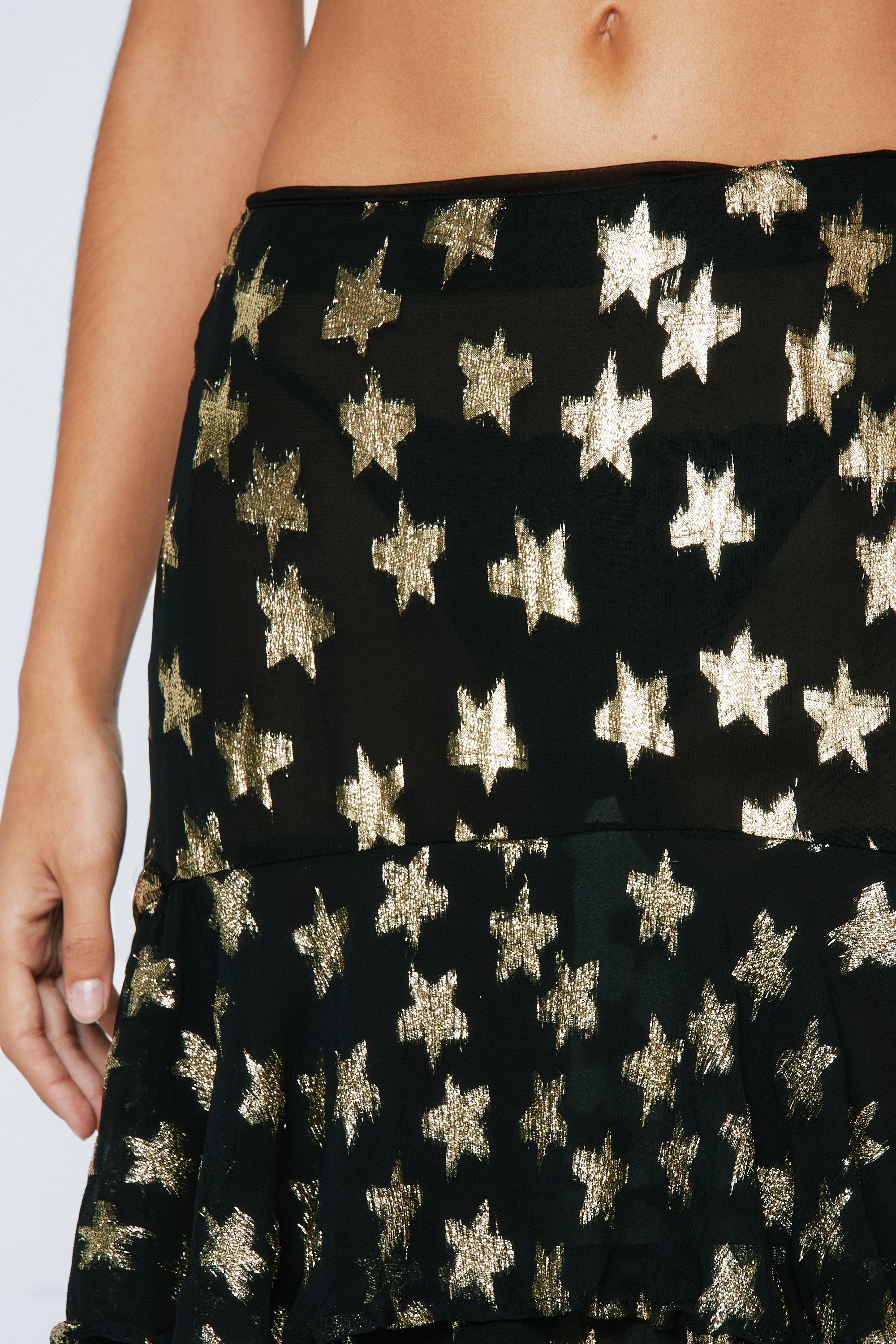 Flowy skirt shop with stars