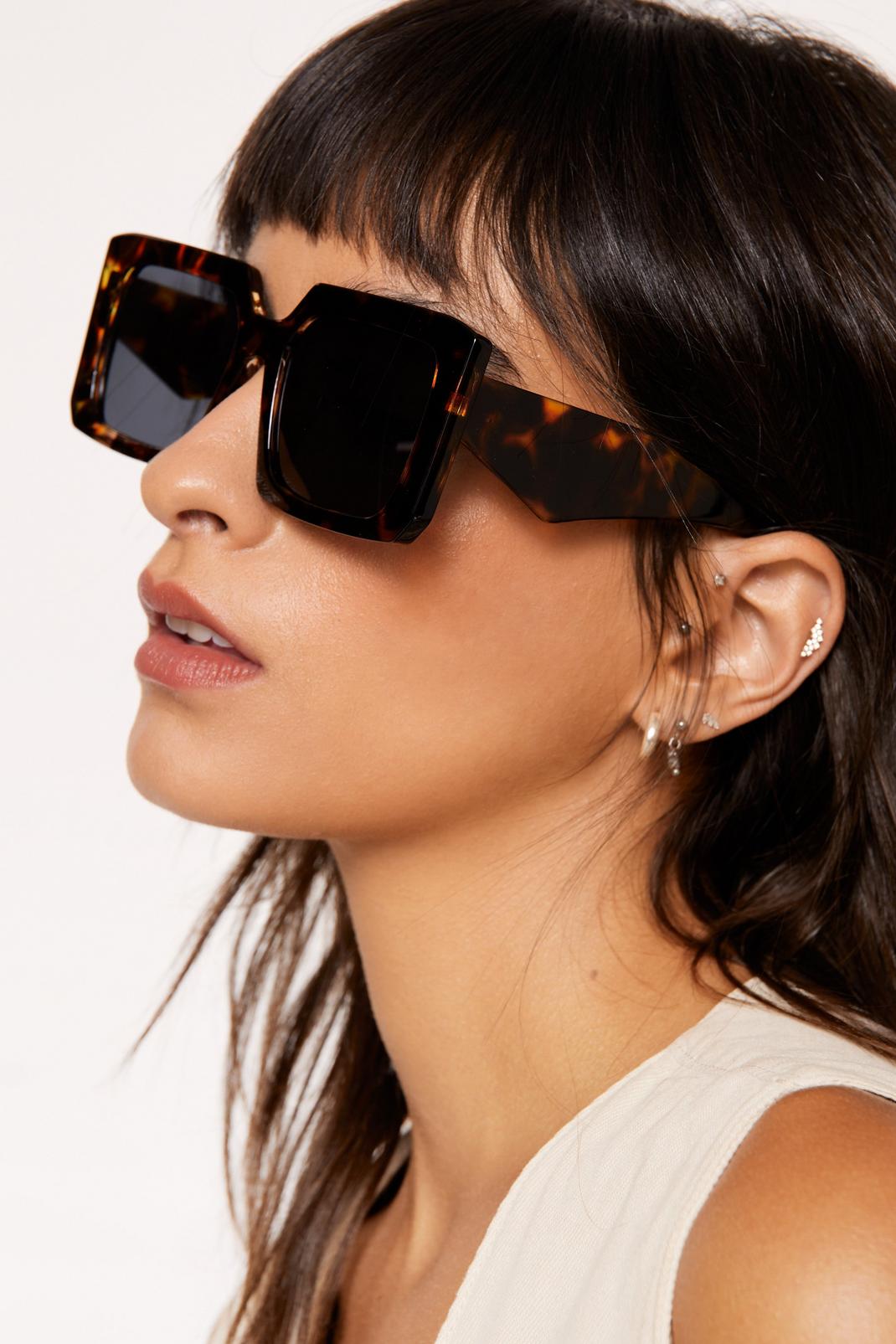 Brown Tortoise Shell Oversized Square Sunglasses image number 1