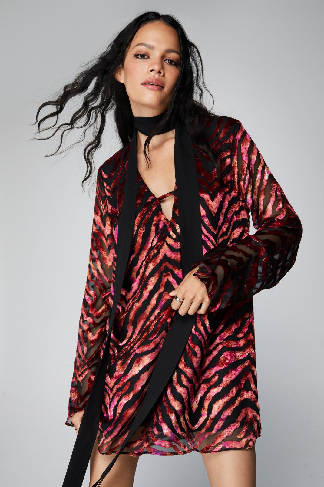 Robe tunique à col V et imprimé animal, Pink image number 1