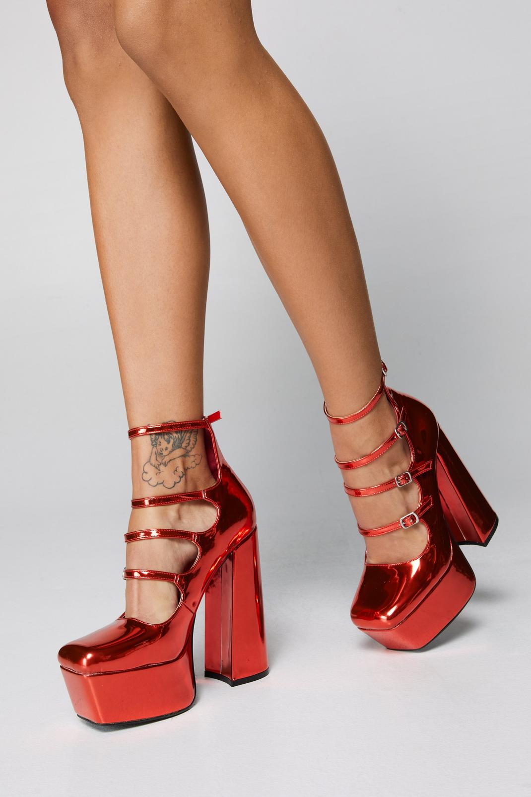 Chaussures métallisées à talon et plateforme, Red image number 1