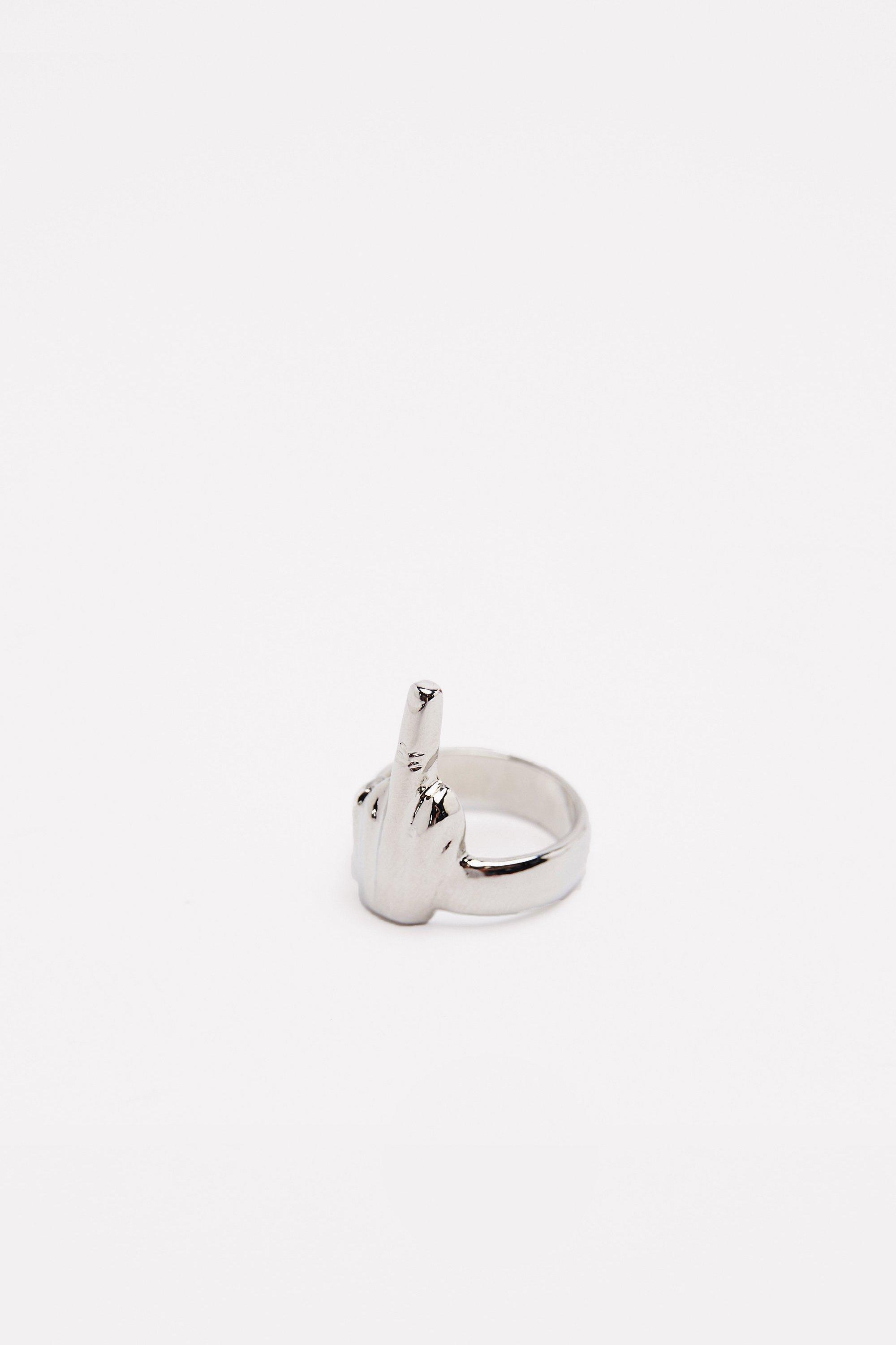 Silver ring in middle on sale finger