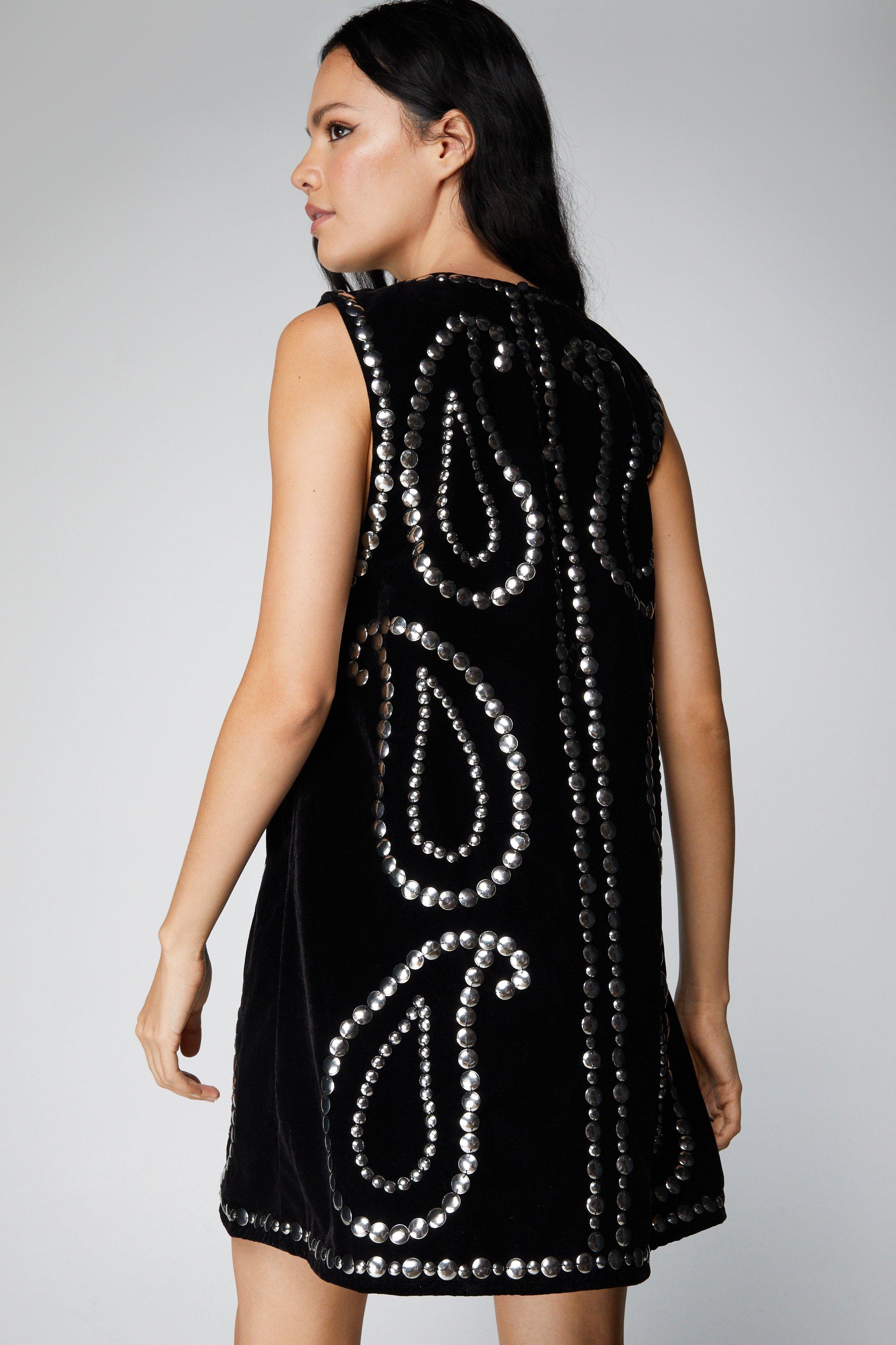 Black embellished shoulder shift hot sale dress