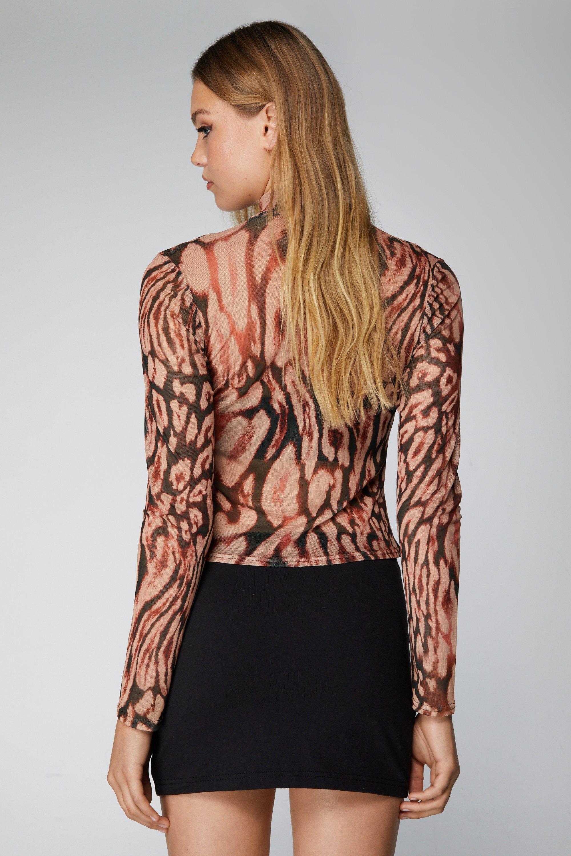 graphic-print funnel-neck blouse