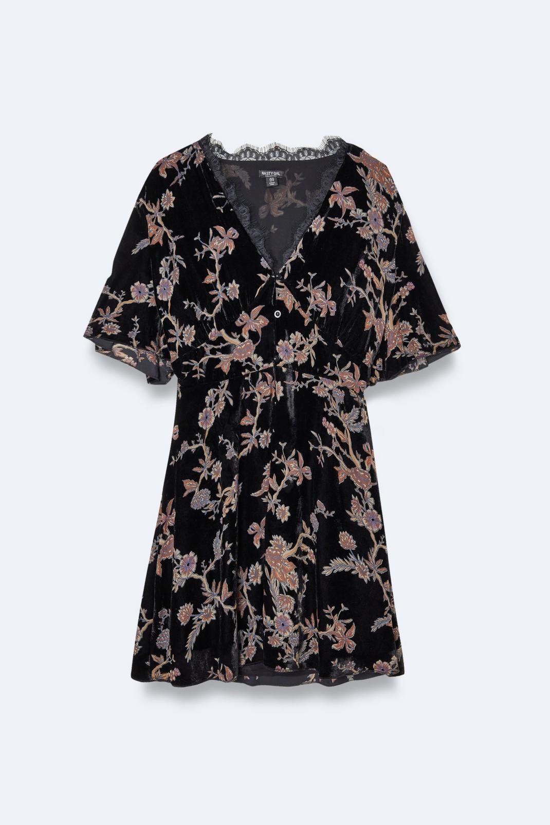 Bell sleeve Print V neck Black Plus size skater Dresses Bell sleeve Print V neck Black Plus size skater Dresses