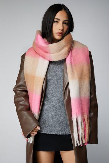 Oversized Checked Scarf pink