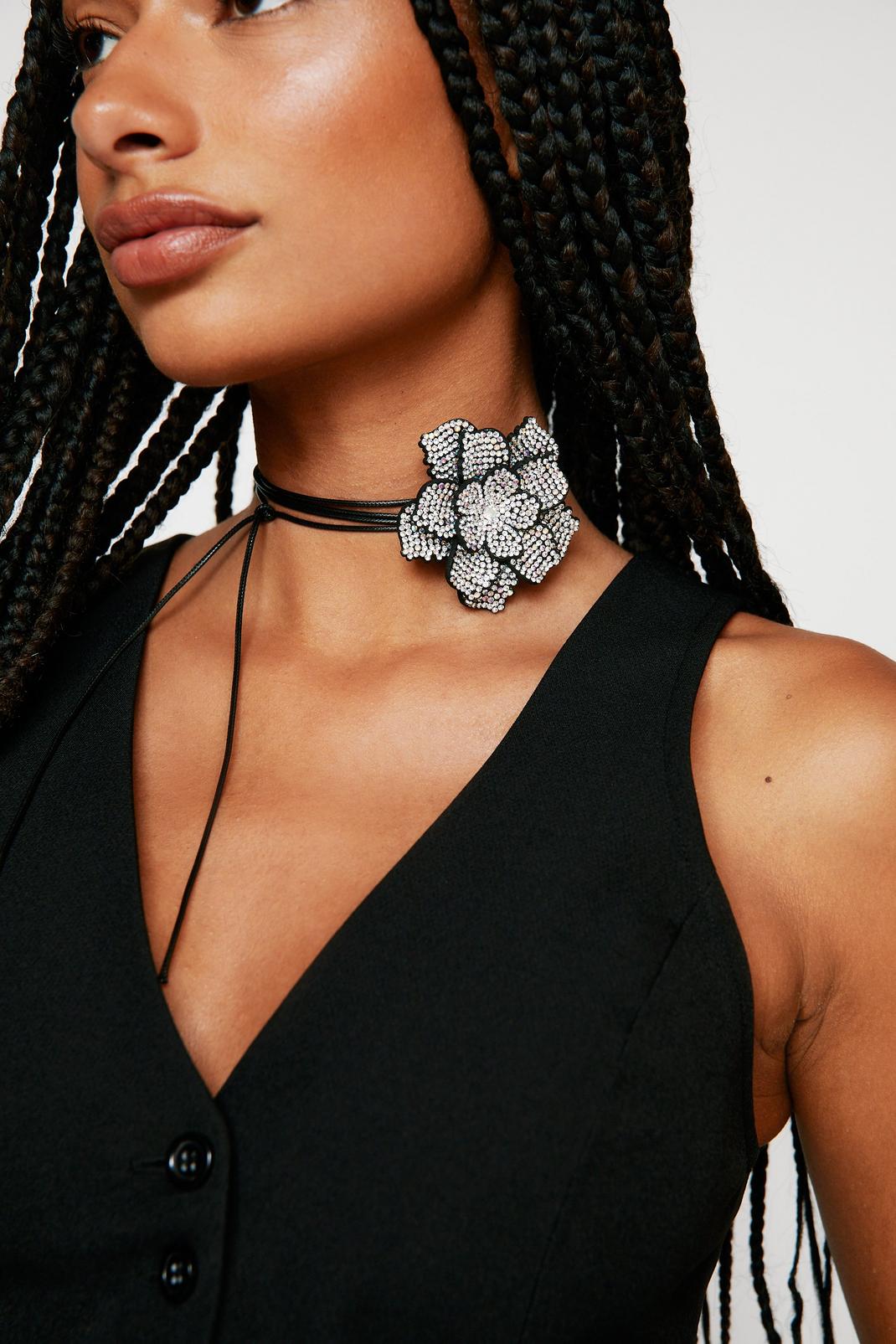 Silver Diamante Flower Corsage Choker image number 1