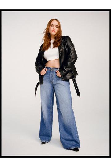 Plus Size Boyfriend Jeans authentic midwash