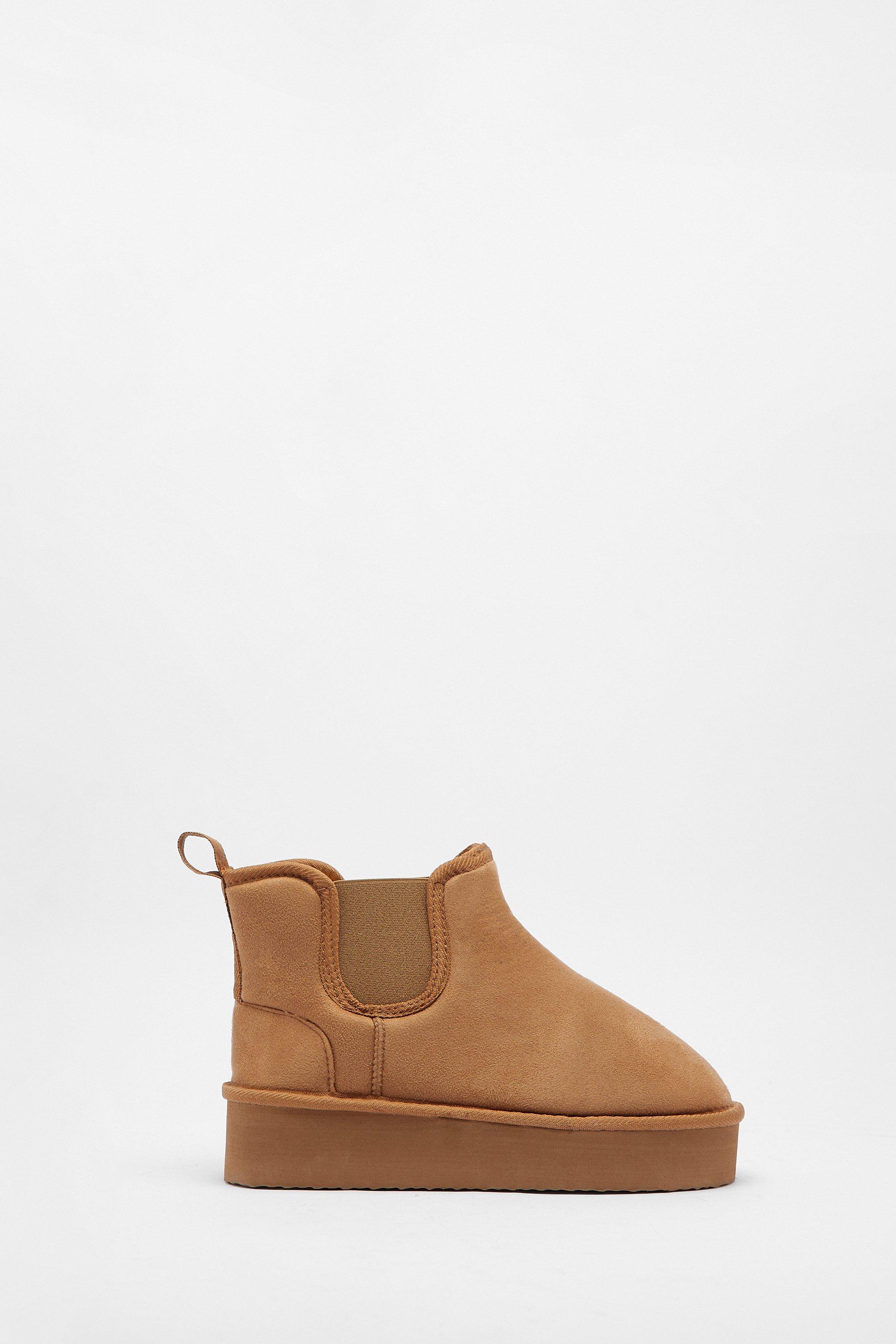 Suede platform deals chelsea boots