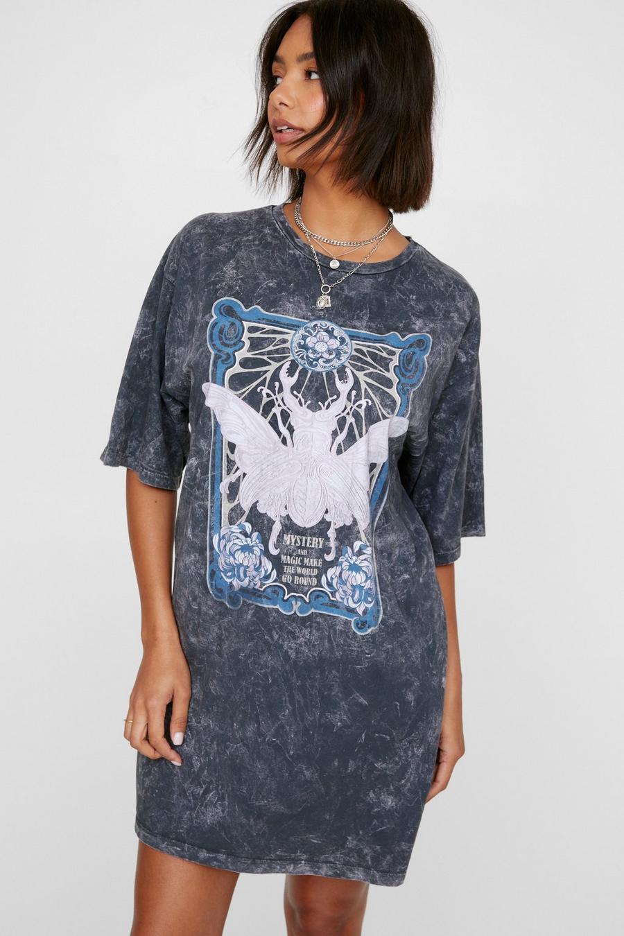 Celestial Washed Graphic T-shirt