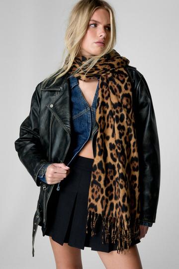 Oversized Leopard Print Scarf brown