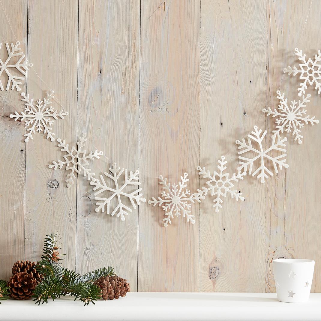 173 Ginger Ray Glitter Snowflake Garland  image number 1