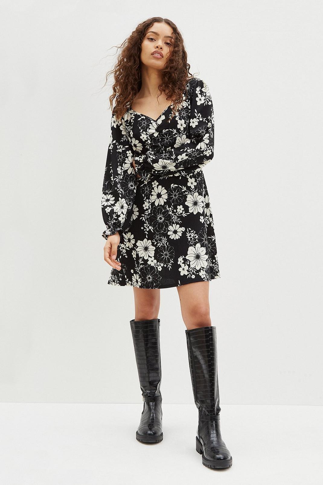 808 Petite Mono Floral Long Sleeve Ruched Dress  image number 2
