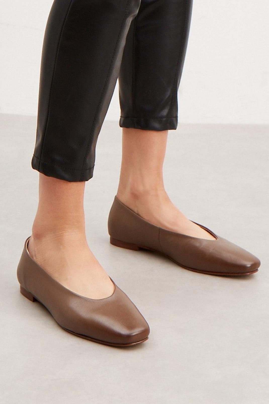 Chocolate Good For The Sole: Wide Fit Ozzy Leather Ballet Flats image number 1
