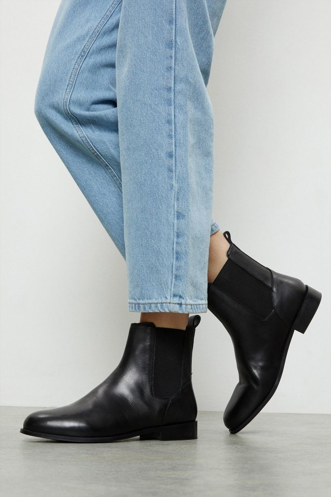 Black Good For The Sole: Wide Fit Leather Lucia Chelsea Boots image number 1