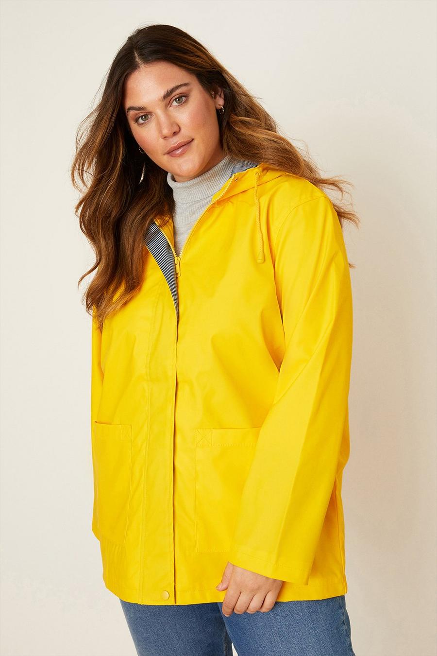 Curve Pocket Detail Raincoat