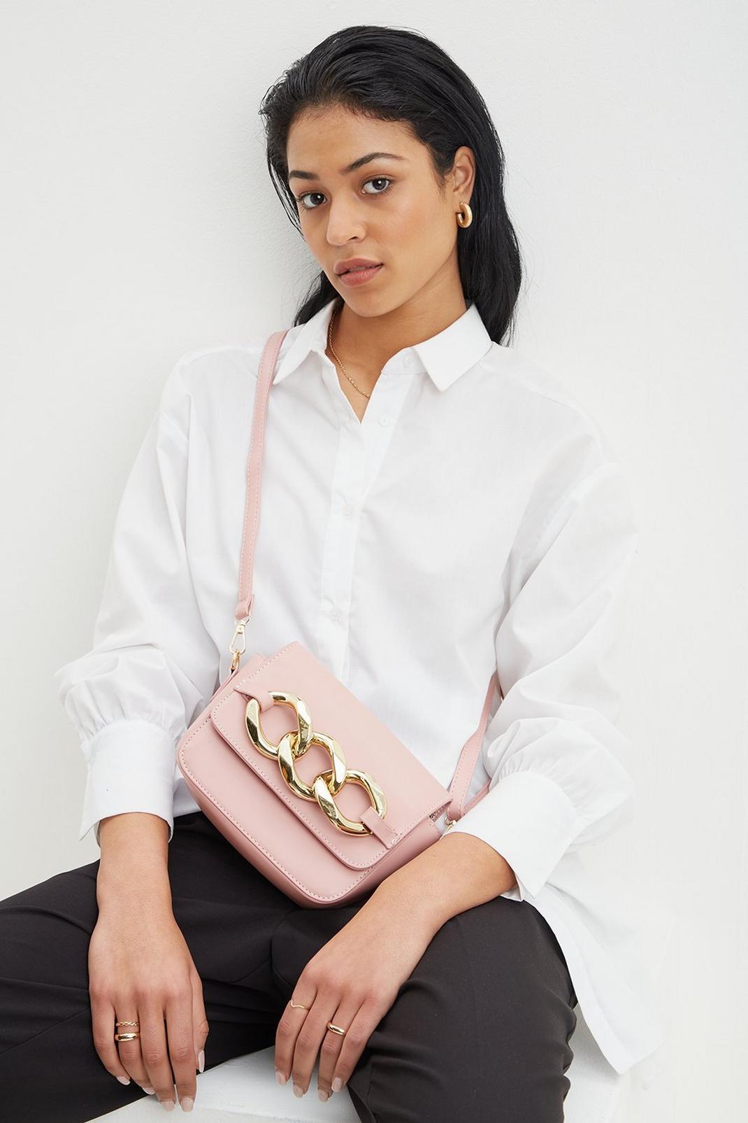 Blush Chain Front Detail Crossbody Bag image number 1