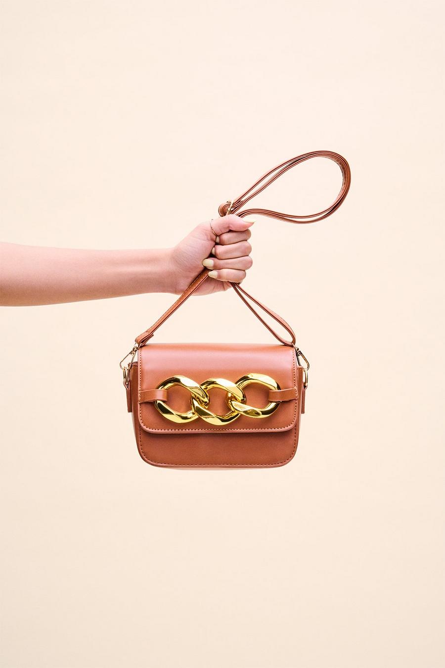 Chain Front Detail Crossbody Bag