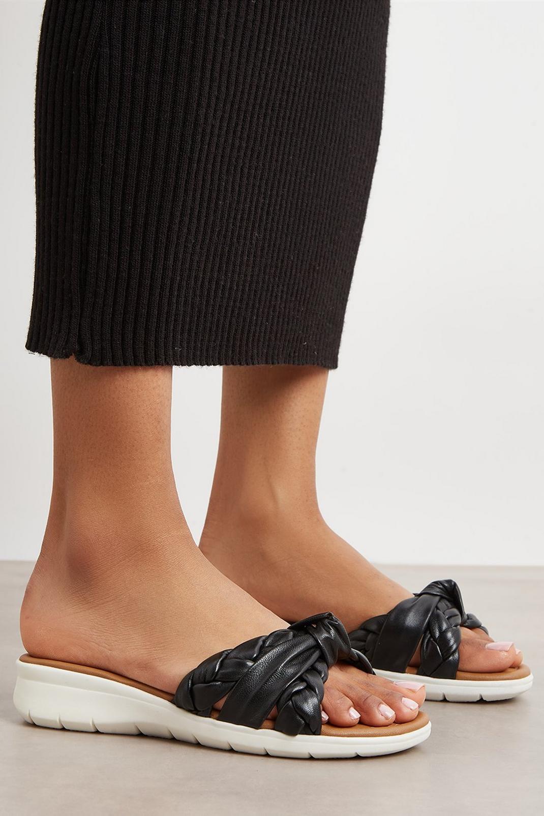 Black Good For The Sole: Skye Leather Wide Fit Flat Sandal image number 1