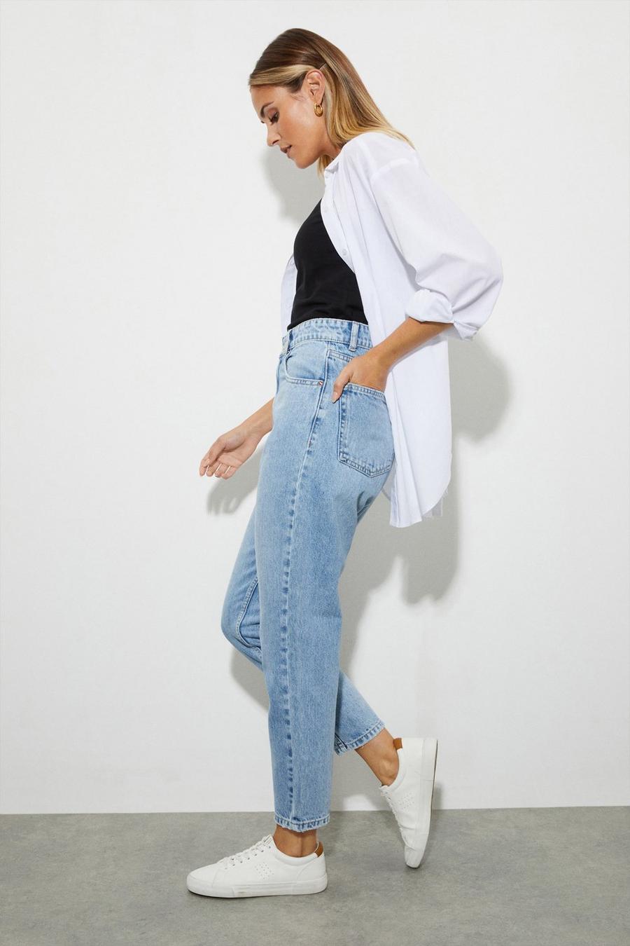 Relaxed Fit Mom Jeans