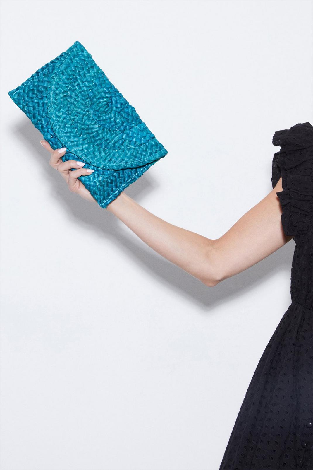 Blue Woven Beach Clutch Bag  image number 1