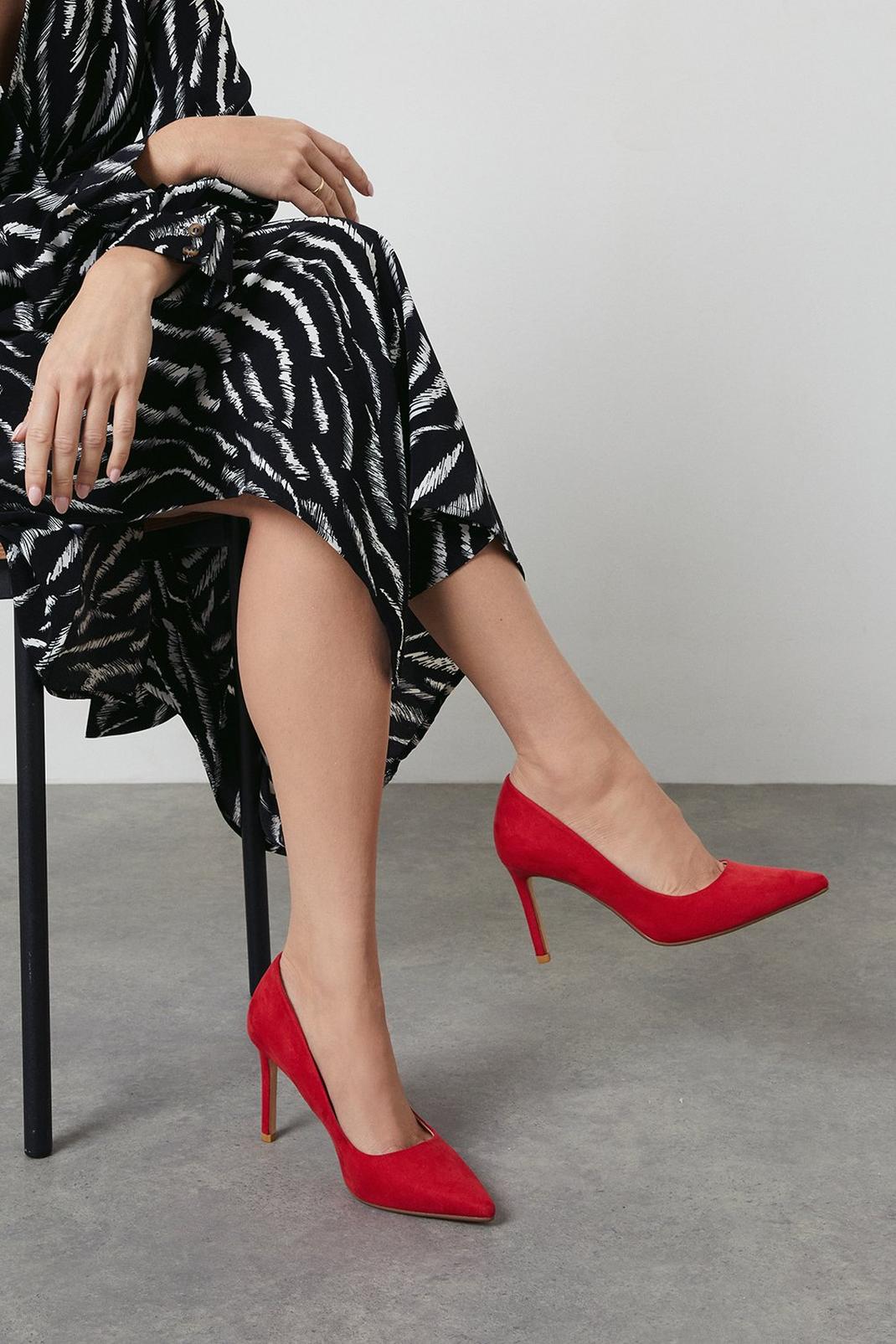 Red Dash Pointed Toe Court Shoes image number 1