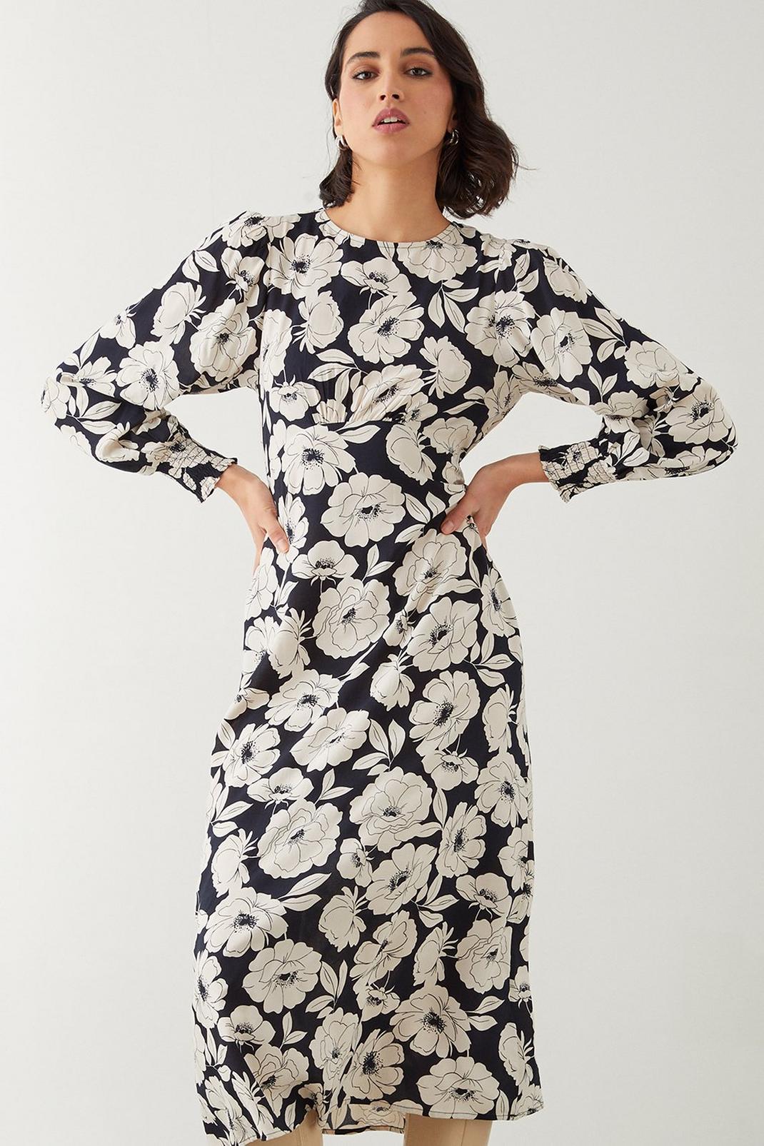 Large Mono Floral Shirred Cuff Midi Dress image number 1