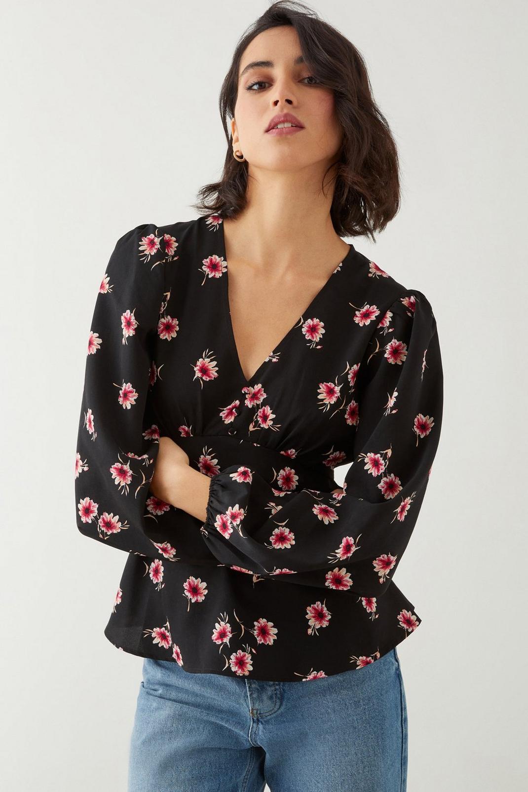 Mono Red Floral Button Tea Blouse image number 1