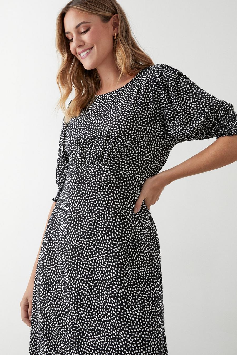 Mono Spot Shirred Cuff Midi Dress