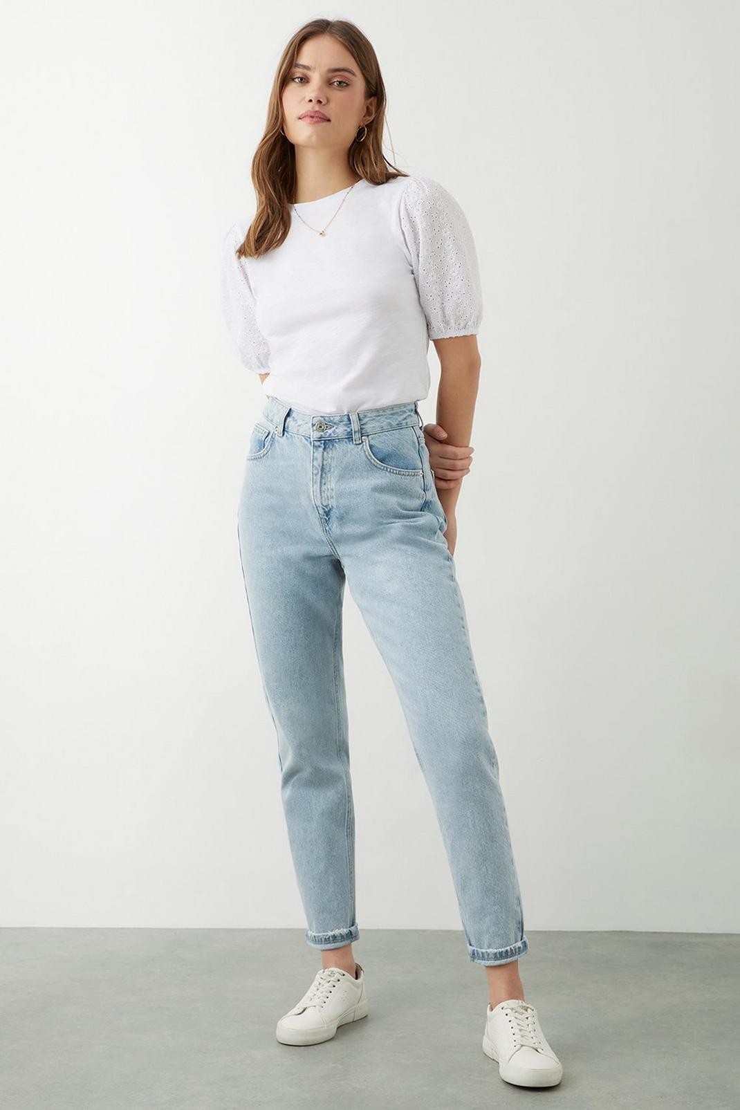 Light wash Relaxed Mom Turn Up Jeans image number 1