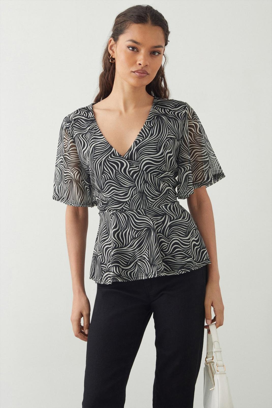 Mono Petite Abstract Mesh Wrap Detail Printed Top image number 1